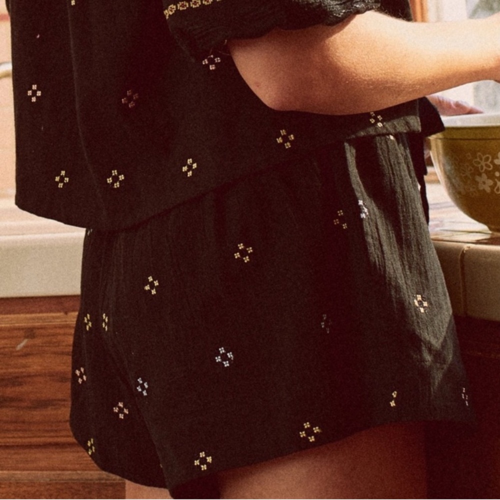 DISO- The Great. Bonfire short size 2